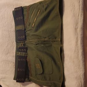 Sz 11/12 Rue21 mini skirt. Army green
